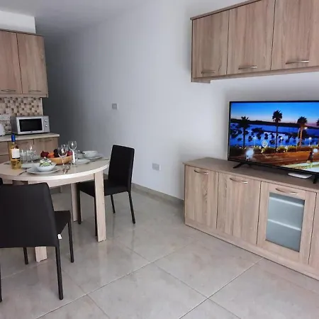 Apartman Side Sea View D, Minute To The Blue Lagoon Boats