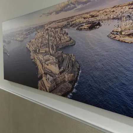 Side Sea View D, Steps Away To Bugibba Jetty, For The Blue Lagoon Boats And Other Islands Apartment St. Paul's Bay