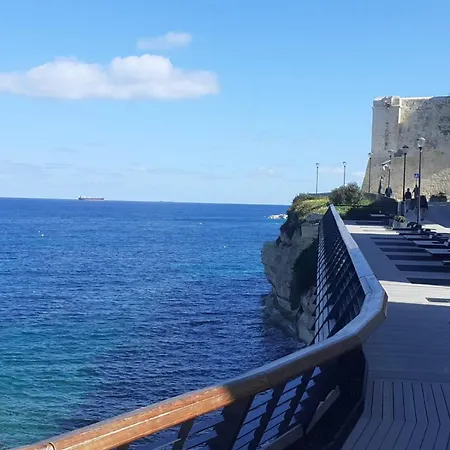 Side Sea View D, Steps Away To Bugibba Jetty, For The Blue Lagoon Boats And Other Islands *